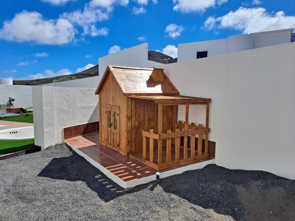 Villa Lanzarote Deluxe & Spa Pool 普拉亚布兰卡 外观 照片