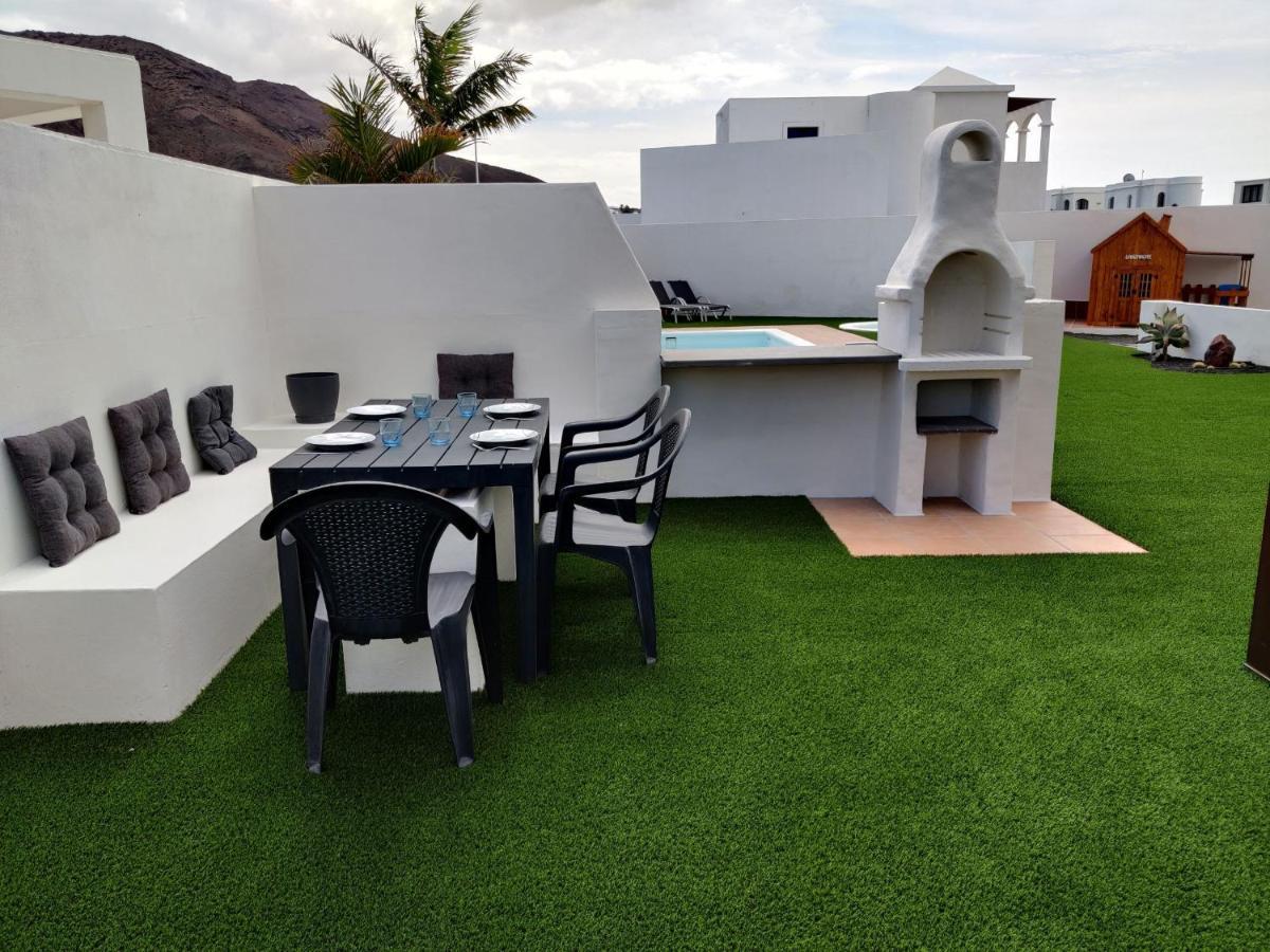 Villa Lanzarote Deluxe & Spa Pool 普拉亚布兰卡 外观 照片