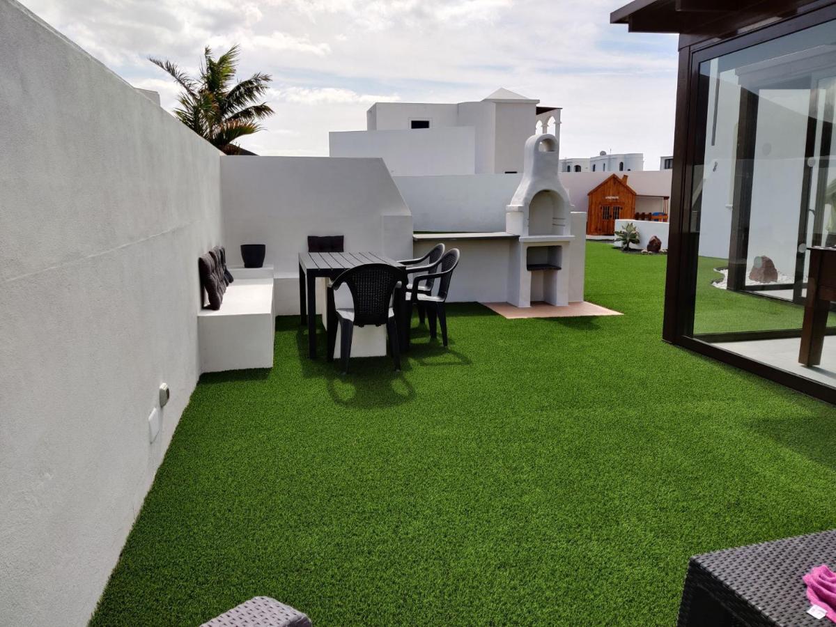 Villa Lanzarote Deluxe & Spa Pool 普拉亚布兰卡 外观 照片