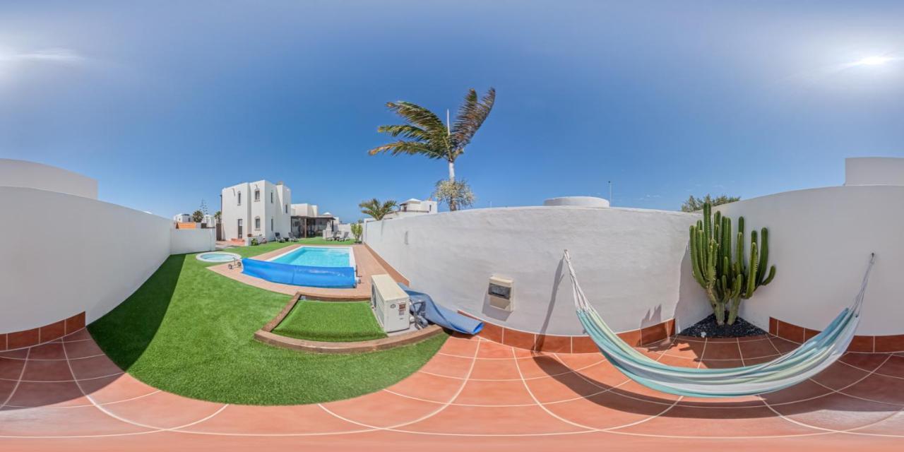 Villa Lanzarote Deluxe & Spa Pool 普拉亚布兰卡 外观 照片