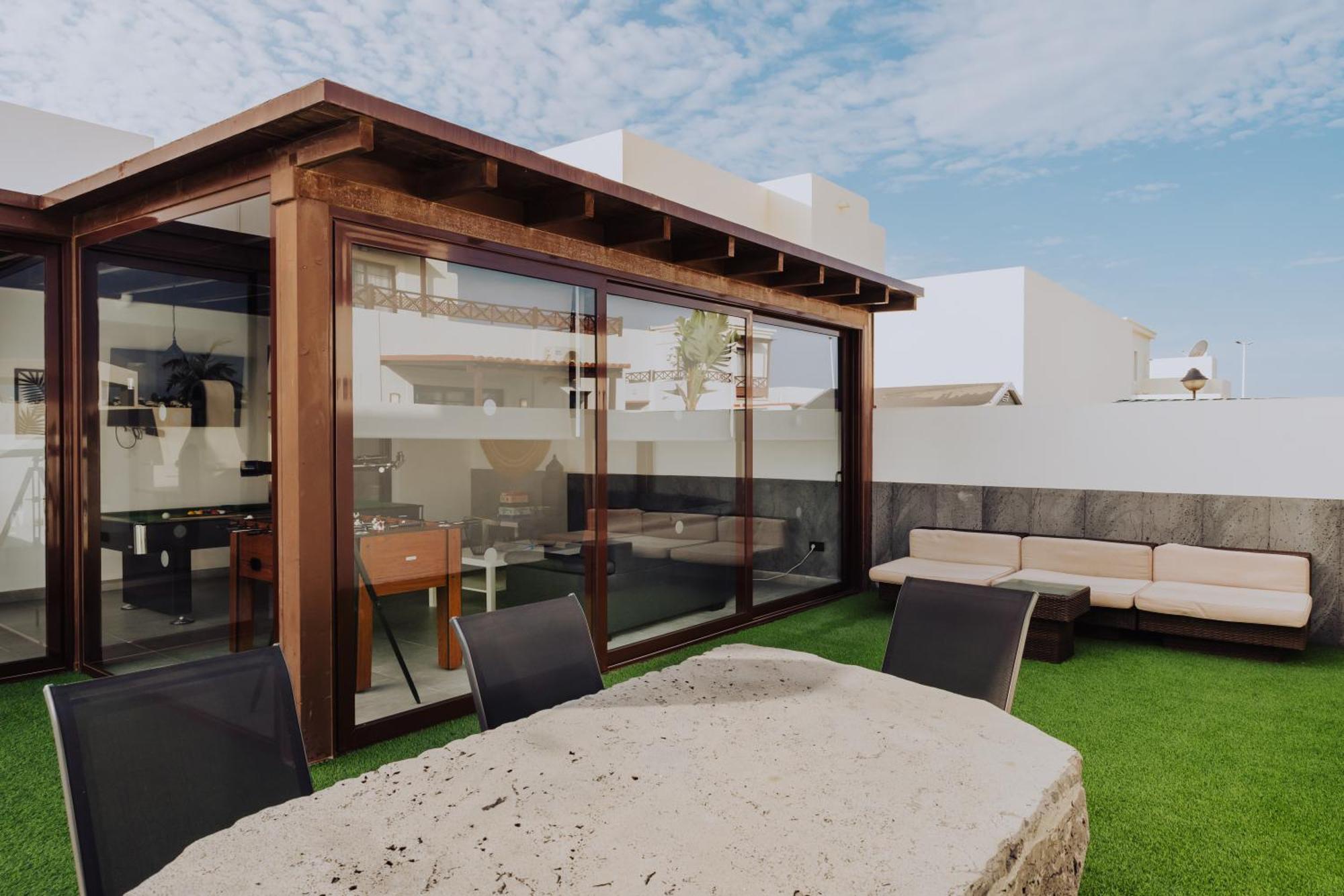 Villa Lanzarote Deluxe & Spa Pool 普拉亚布兰卡 外观 照片