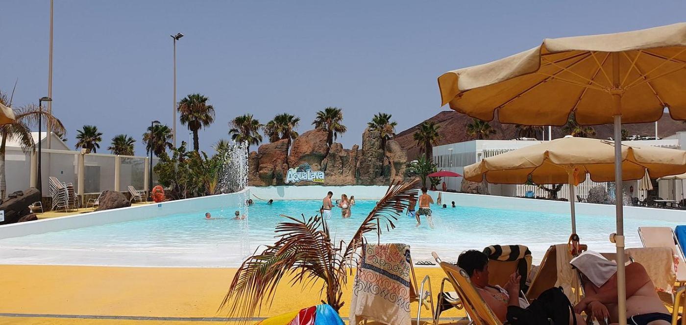Villa Lanzarote Deluxe & Spa Pool 普拉亚布兰卡 外观 照片